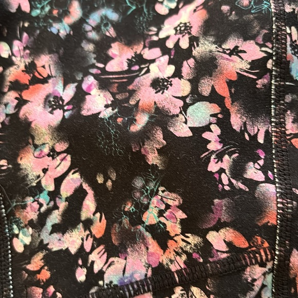 Skechers Superbloom High Waist Capri Leggings - Picture 9 of 12